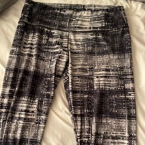 B&W leggings